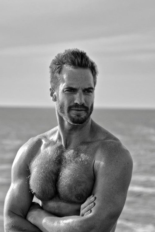 beardedandburly:  Marc Buckner, male model. [View all posts of Marc] [Follow BeardedandBurly]