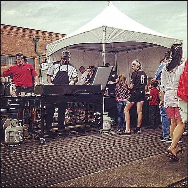 Out here&hellip;&hellip;.#EnergyFest #BlockParty #RockTheCorridor (at Rock