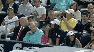 Un gif que describe mi participación en clase