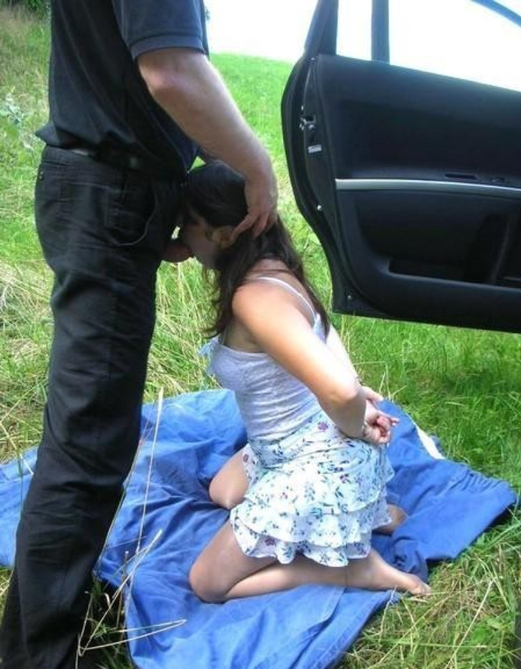 showandabuse:  Jsut using her at the parking lot If you want to see more like this