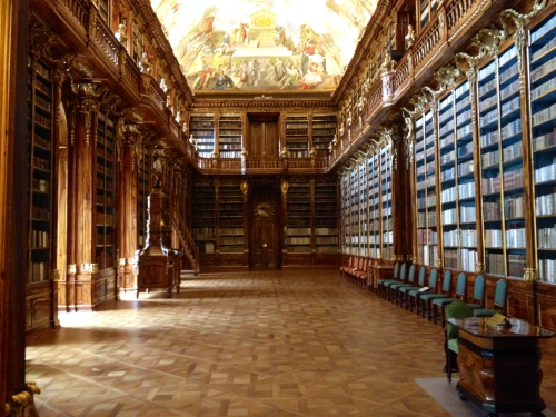 The splendor of Strahov LibraryI am typing this while looking at the building where these images wer