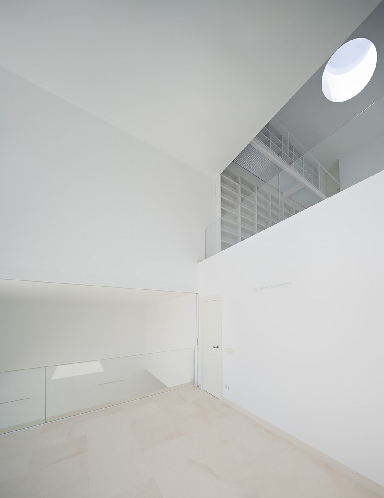 subtilitas:  Alberto Campo Baeza - Raumplan house, Madrid 2015. Photos © Javier