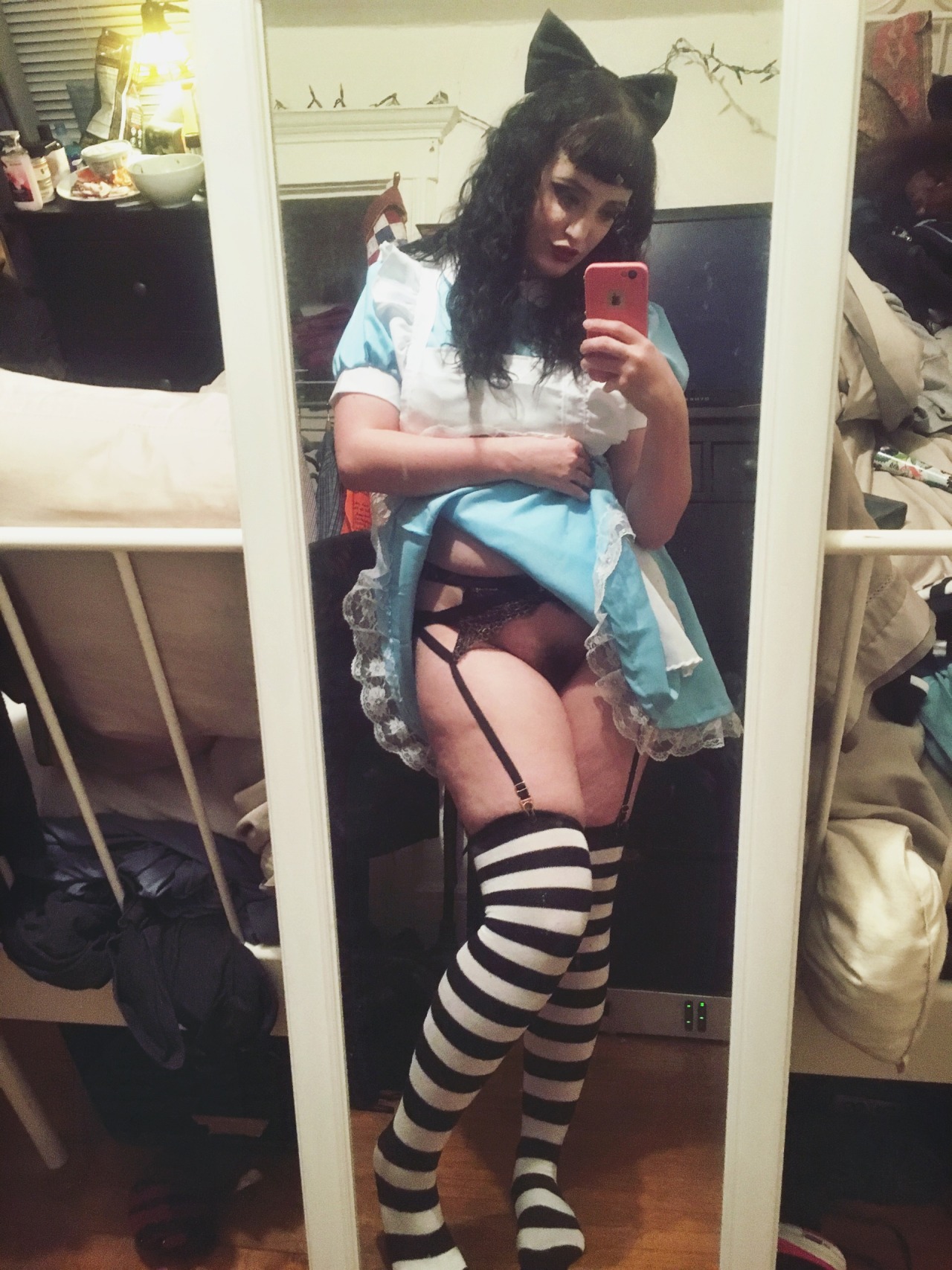 adeadlydame: One day I’ll own an actual Alice outfit but for now this one will