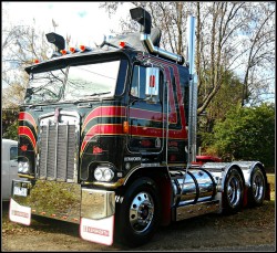 semitrckn:  Coe Kenworth custom K125 