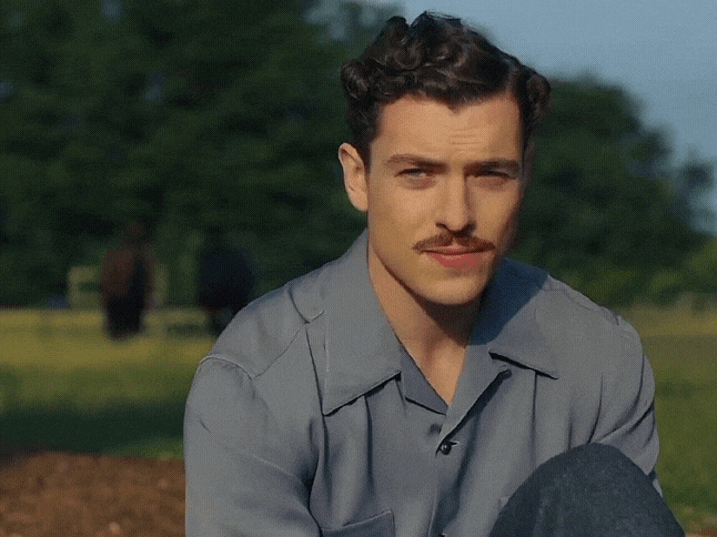 Why Is Nate Mann As Rosie Rosenthal So Grandpa Coded