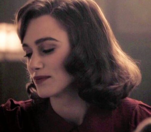 venusverticordias:Keira knightley in The Edge of Love (2008) dir. John Maybury