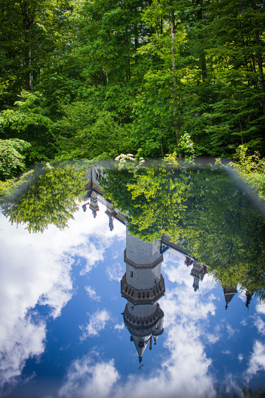 A fairytale castle for the queen of enchanted forests. Happy birthday dear Angie @novice-at-play thanks for your friendship and...