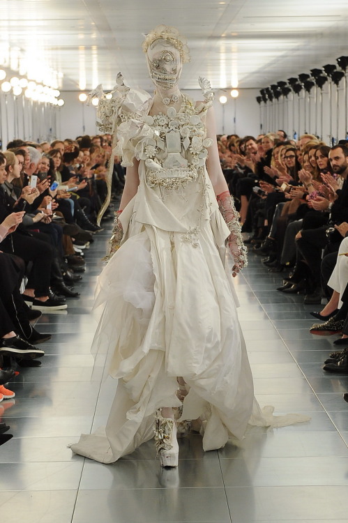 johngallianolesincroyables:   John Galliano for Maison Margiela Spring Summer 2015 Haute Couture
