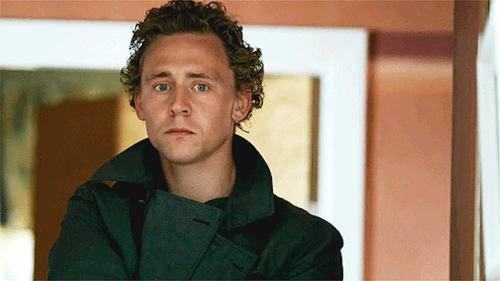 maryxglz:Those beautiful eyes full of tears ♥