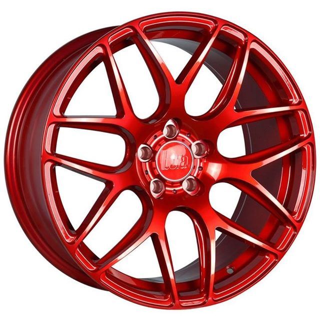 Alloy wheels shop Photo