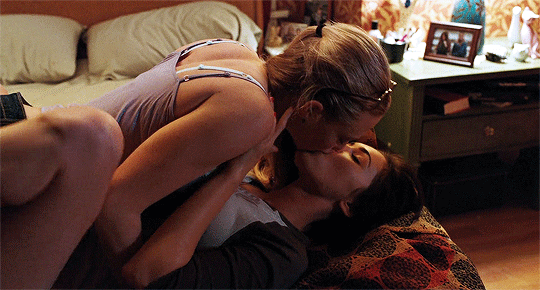 chewbacca-archive:  Jennifer’s Body (2009), dir. Karyn Kusama