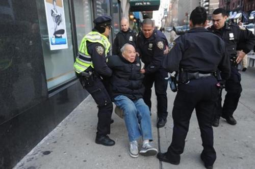 Porn photo beemill:  84yo Asian American victim of NYPD