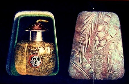 cair–paravel:Perfumes by Paul Poiret’s Parfums de Rosine: ‘Pierrot’ (1914),‘Nuit de Chine’ (19