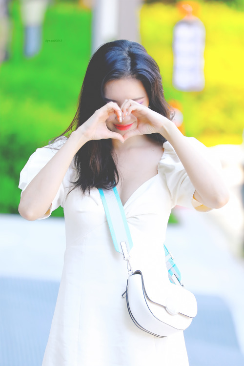 200704 sunmi on her way to show! music core recording ･ﾟ✧