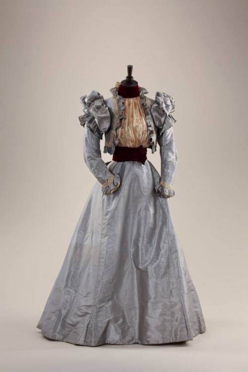 ephemeral-elegance:Velvet Trimmed Silk Moire Day Dress, ca. 1890svia Alexandre Vassiliev