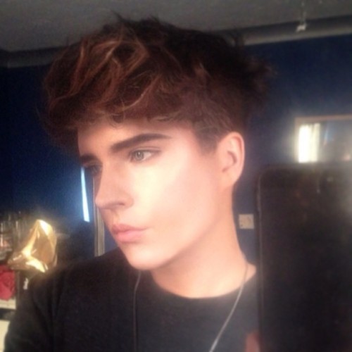 atrophies: Just a mirror selfie