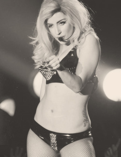 rainbowninjakitten:  God damn…..