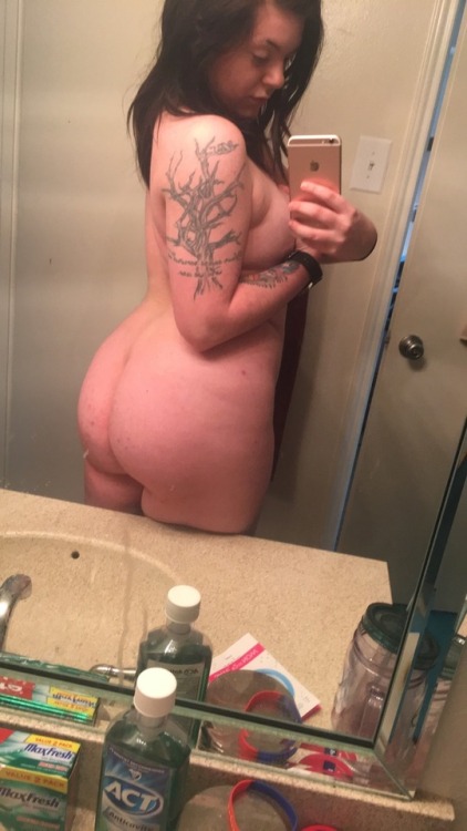 dirtylilbbykitten:I haven’t put clothes on all day, but shower time is still my favorite 😍🤷🏻‍♀️🙈