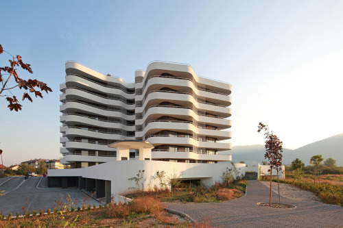 Wave Housing / AHAKNAP + SAAHASarajevo, Bosnia and Herzegovina