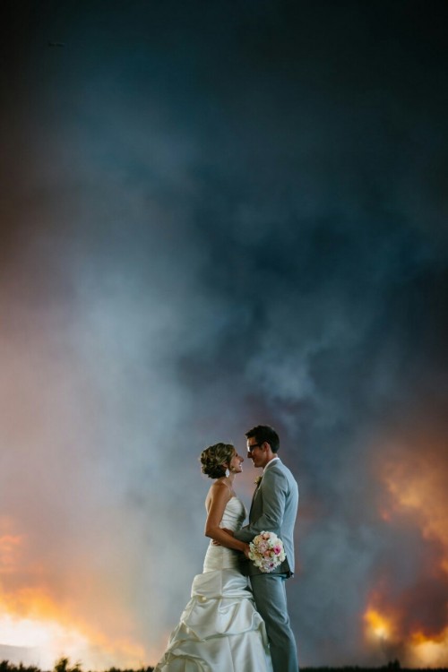 karlellis: mindonspeakers: An Oregon Couple Rushed Through Their Wedding Because Of A Wildfire an