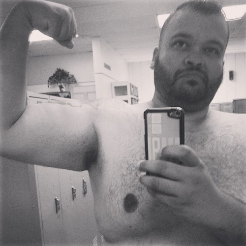818cuddlebear:  Look I see a muscle it’s there look closely 😋 