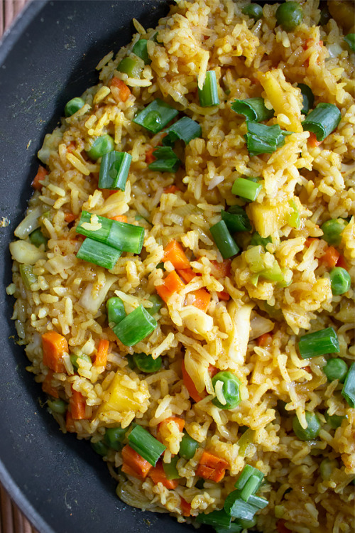 Thai pineapple fried ricewww.masalaherb.com/thai-pineapple-fried-rice/