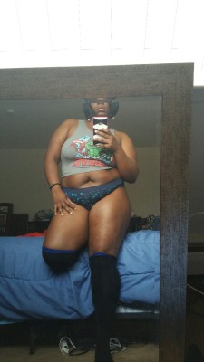 Thenoirsextherapist: Thenoirsextherapist:  A Fat Girls Blues  Feeling Myself  Friday