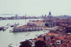 mostlyitaly:  Venice (Veneto)  by tajfu on Flickr.