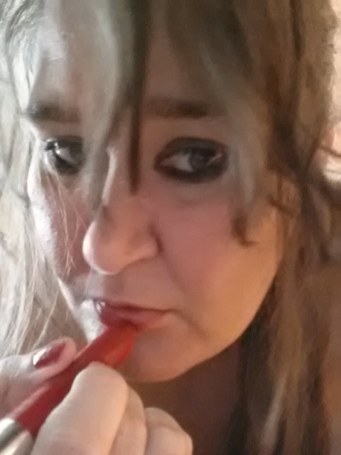 wickedlywenchy:  Icky ol face spam…..but proof I have one….lol