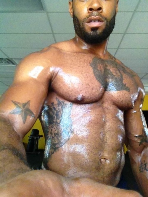 hotgynoguys:  hotgynoguys so suckable.. 