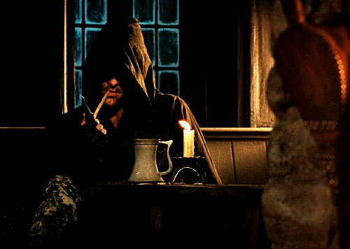elvenking: He’s one of them rangers. Dangerous folk they are — wandering the wilds. What his right n