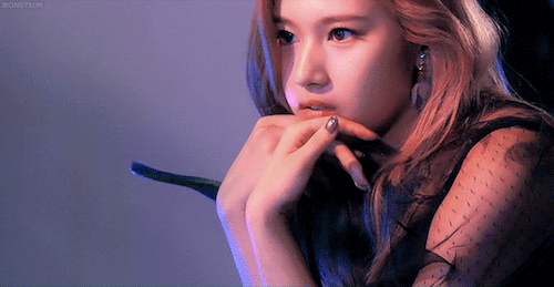 jeongyeon:
