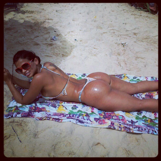 smoovchinee:  just some random brazilian i found on insta 