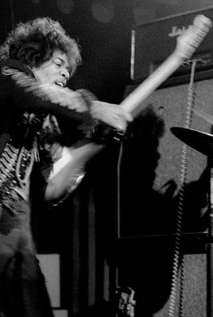 musicman69love:Hendrix, the master at getting feedback out of his amps.