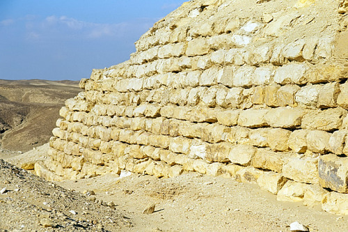A virtual tour in and around the Pyramid of Seila, in the Fayyum, Egypt. It is one of four pyramids 