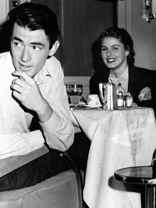 lars134:  Gregory Peck and Ingrid Bergman on the set of “Spellbound” (1945)