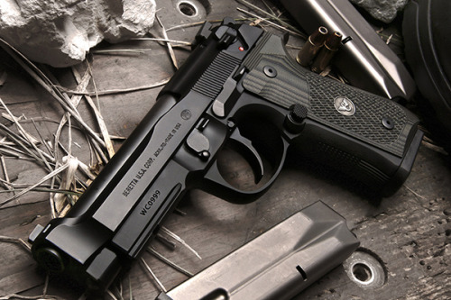 This will be in my hands very soon!  Meet the new ZTP guard dog  :) Beretta/Wilson Combat 92G Brigad