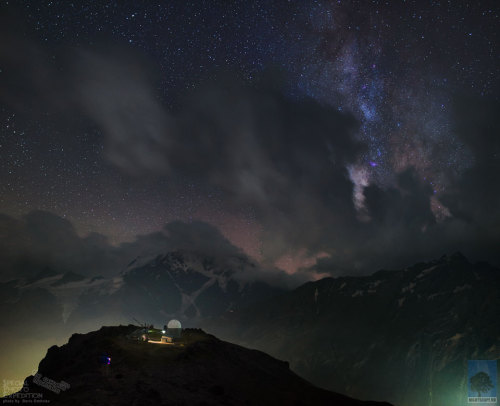 Observatory, Mountains, Universe : The awesomeness in this image comes in layers. The closest layer,