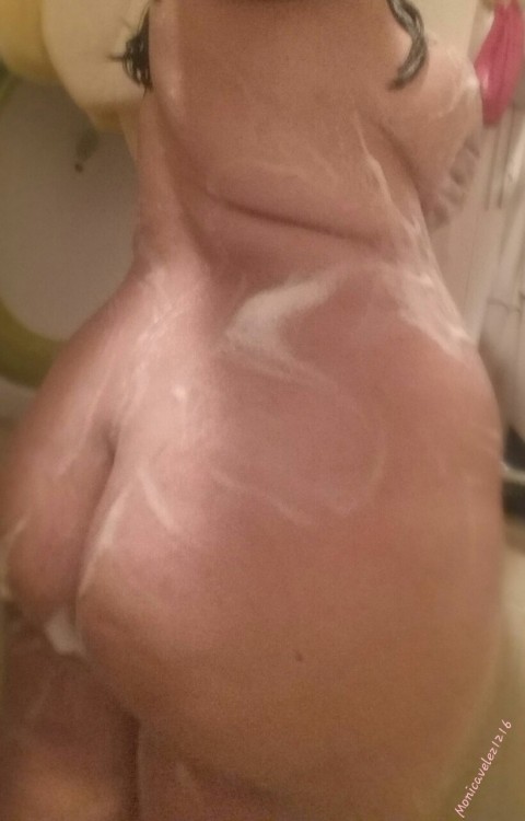 monicavelez1216:  Shower time 💧💦🌊 repost if you like what you see ;)
