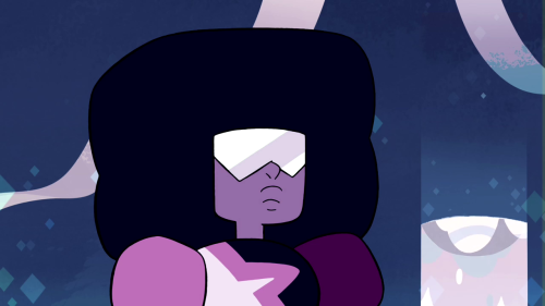 kurozu501:  keyofjetwolf:  ACTUAL LOL PEARL TOTALLY SOLD STEVEN OUT THAT IS MARVELOUS   #pearl is the fussiest bossiest mum #but have her in a situation where garnet might disapprove and suddenly she’s three and i love it #I MEAN AMETHYST I EXPECTED