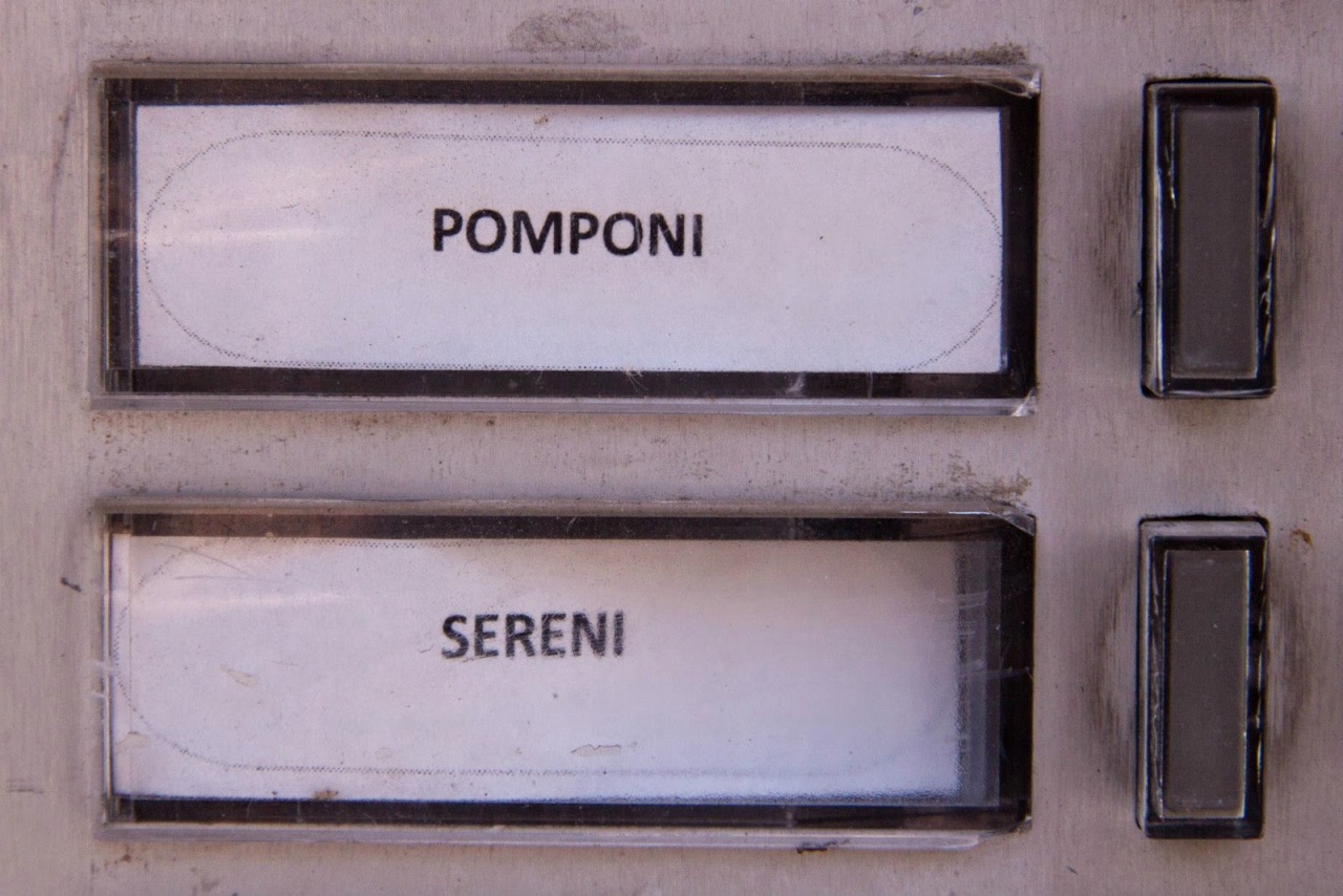 buiosullelabbra:  madonnaliberaprofessionista:  Grazie internet.   Rido 