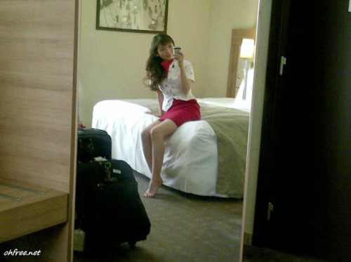 xheroman:  Hong Kong Cathay Pacific Honeymoon adult photos