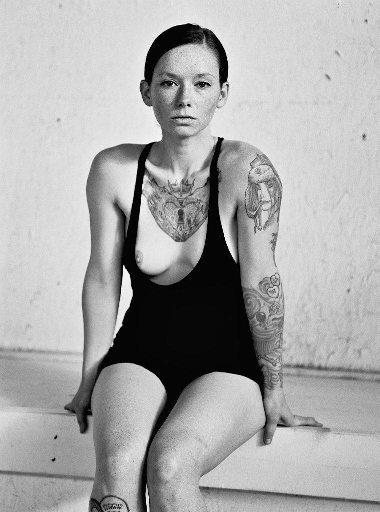 inked-girls-all-day:  Hattie Watson