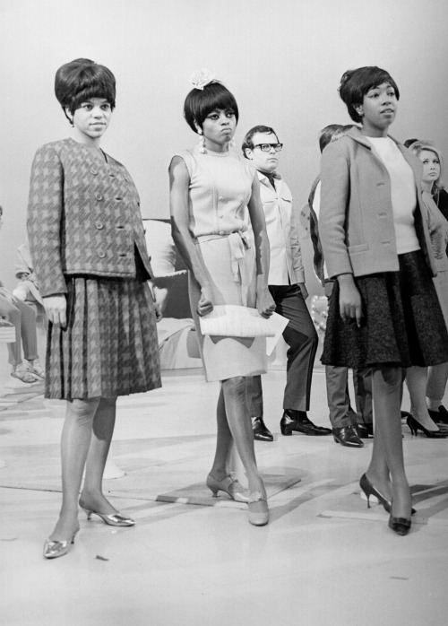 fuckyeahthesupremes:The Supremes, 1965 