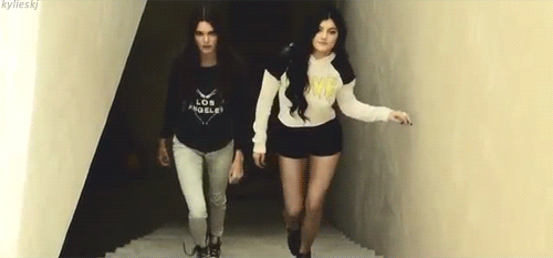 kendall-cyrus:  Kendall Jenner & Miley Cyrus Blog