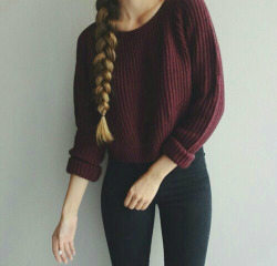 thatisstylish:Similar sweater here