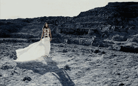 muskming:  Frida  2002 film directed by Julie Taymor 