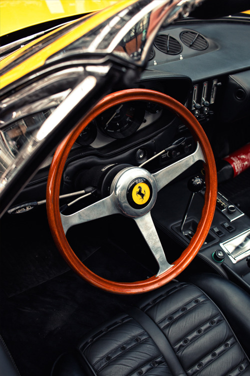 sssz-photo:     Ferrari 365 GTS/4 Daytona Spider  