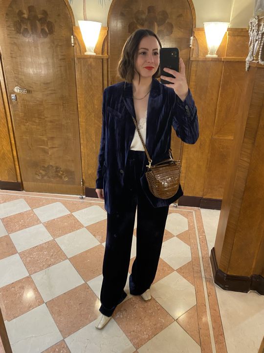 I’m 5’2 and I’ve Figured Out How to Wear This Difficult Trouser Trend