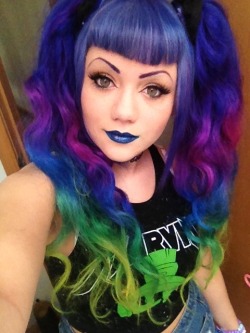 Peppermintempire:  Tempestpaige:  Space Girl Looks  Holy Space Aliens, You Are Perfect!